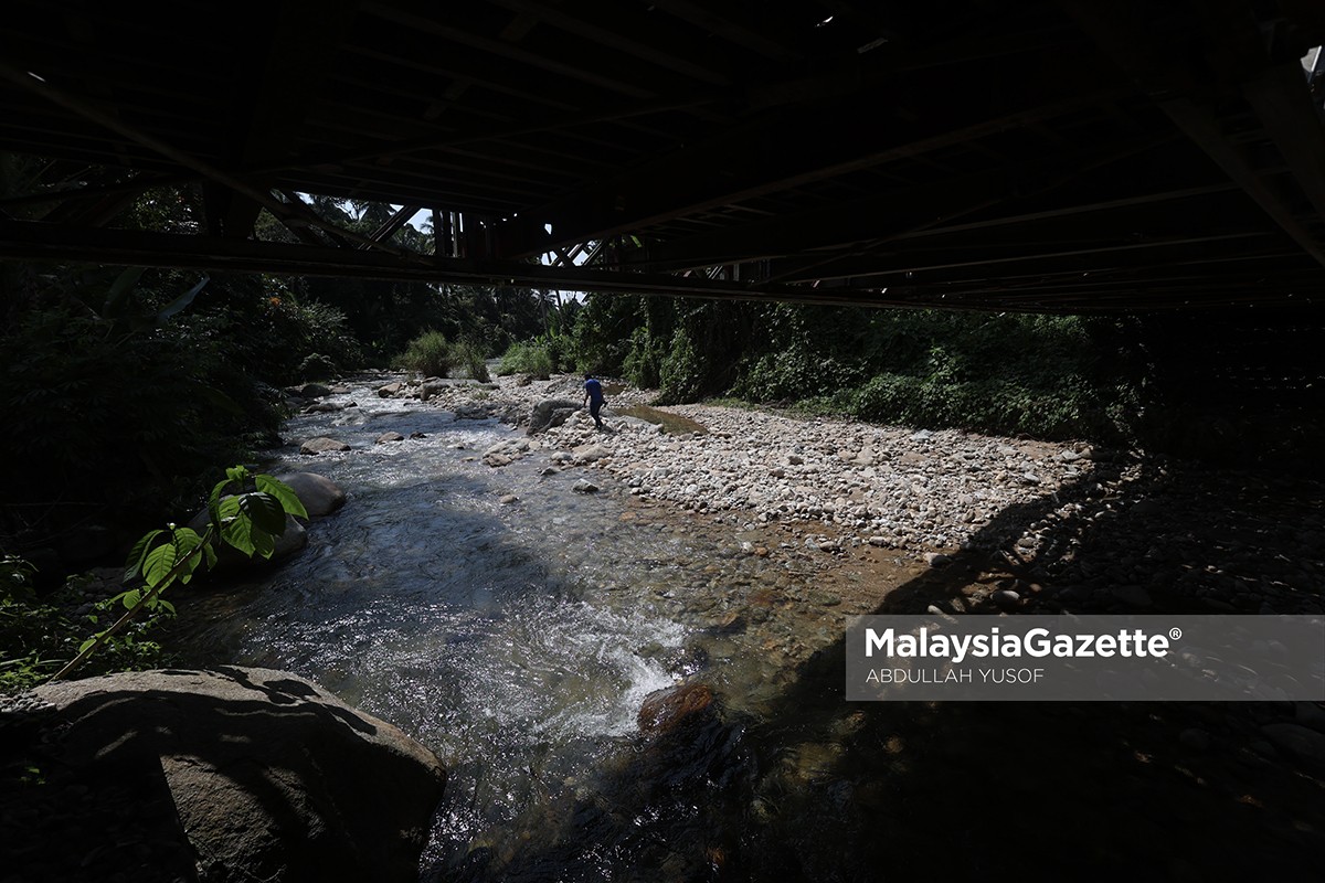 kepala air bidor tapah kampung poh sungai kenjur empat beranak hanyut sungai arus deras