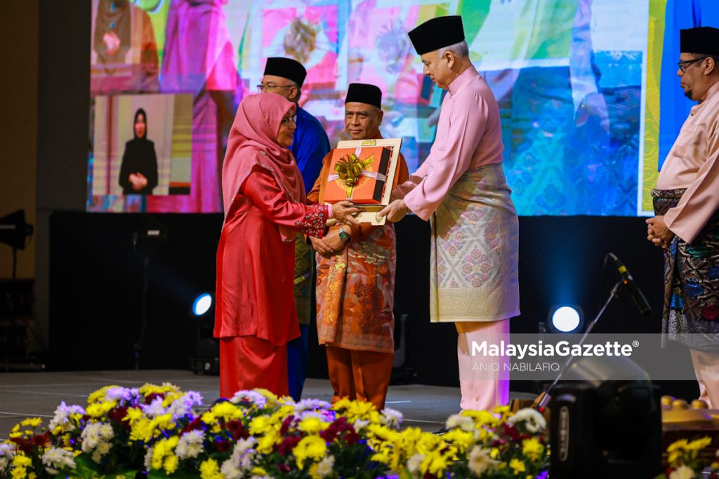 Ibu tunggal cekal sara, didik lapan anak hingga berjaya