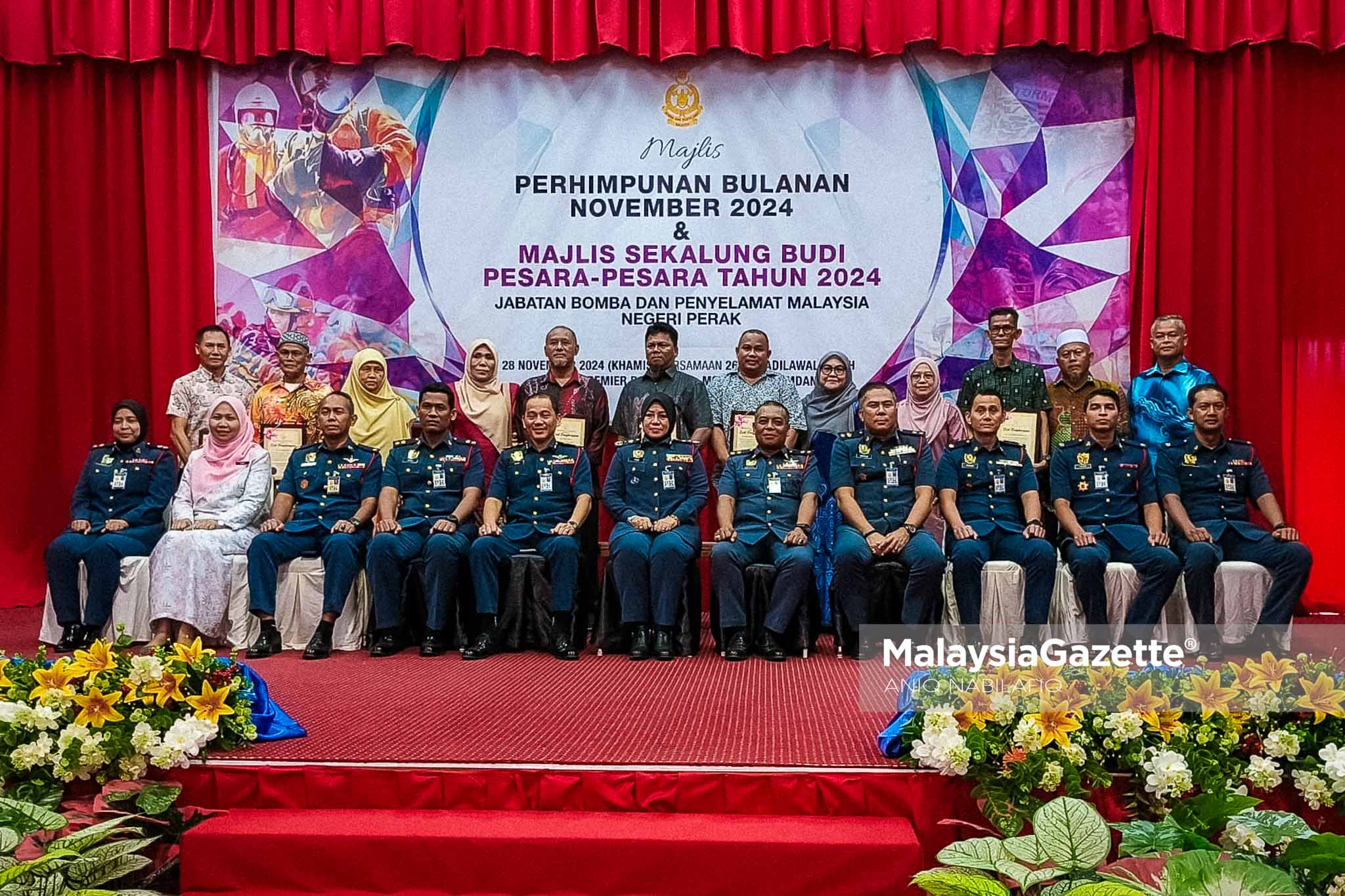 MTL Henti sementara aktiviti riadah di air Bomba Perak Sayani kepala air pengunjung JBPM