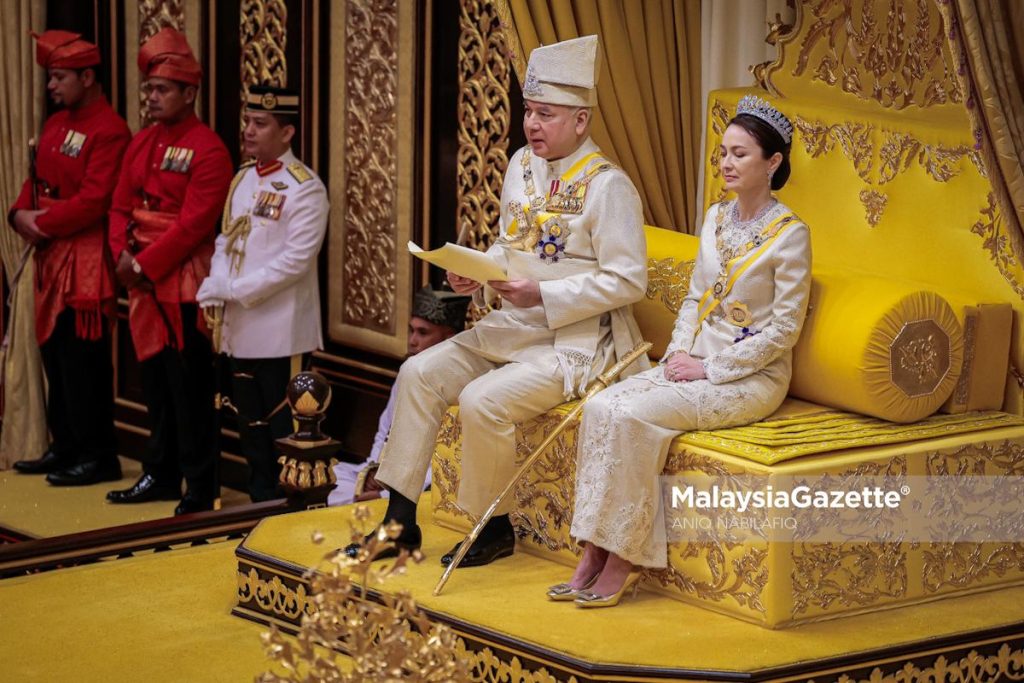 Sultan Perak, Sultan Nazrin Muizzuddin Shah bertitah pada Istiadat Menghadap Sembah Taat Setia dan Penganugerahan Darjah Kebesaran Negeri Perak Darul Ridzuan sempena sambutan Ulang Tahun Hari Keputeraan Ke-68 baginda di Istana Iskandariah, Kuala Kangsar. Foto, ANIQ NABILAFIQ ANUAR 09 NOVEMBER 2024.