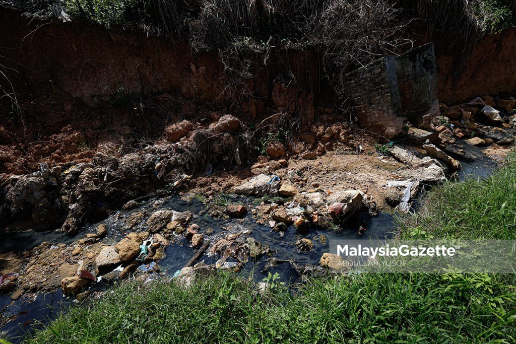 TANAH REBAK DI CHANGKAT SURIN