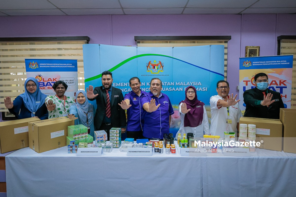 Ubat Steroid anabolik antara produk tidak berdaftar bernilai RM2.06 dirampas Mohd Zawawi operasi