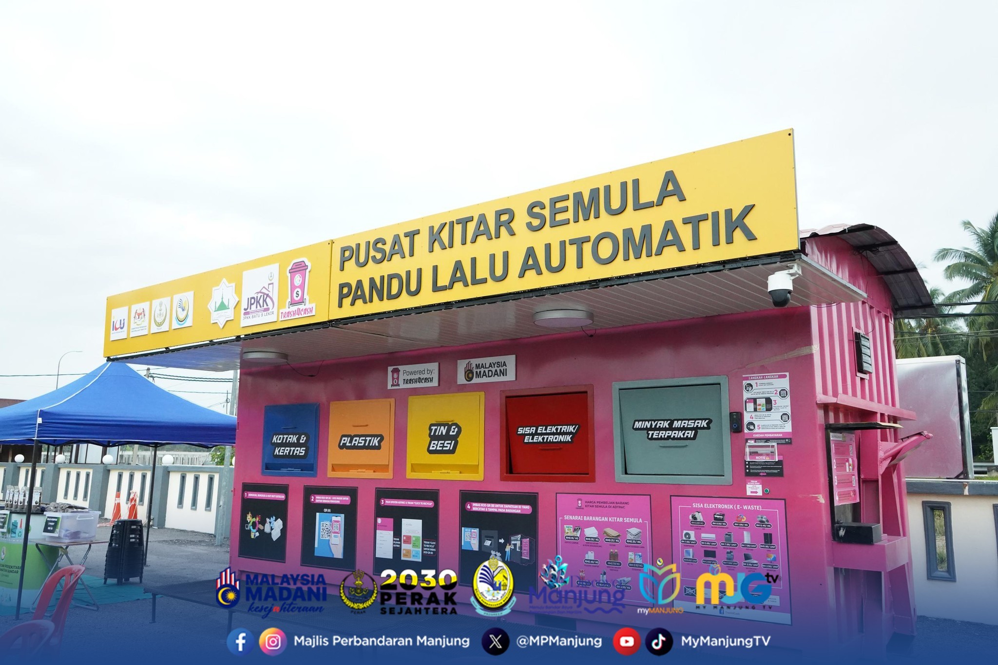 Kitar semula di Manjung Kitar semula di Manjung Inisiatif kitar semula MPM Program Trash4Cash Automatic Drive-Thru Recycling Centre MPM MoU kitar semula Bandar hijau dan lestari 2030 Mesin kitar semula pandu lalu Usaha kelestarian alam sekitar Pusat kitar semula Manjung