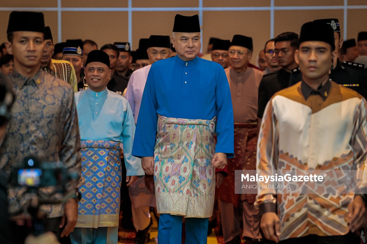 Muzakarah Sultan Nazrin Muizzuddin Shah 2025 sultan perak negeri Sultan Nazrin berangkat ke muzakarah Fiqh dan tasawuf dalam pembangunan ummah Pelancaran buku Mufti Perak Pemerkasaan Ahli Sunnah Waljamaah Peranan pemerintah dalam Islam Syeikh Dr Usamah al-Azhari pembentangan