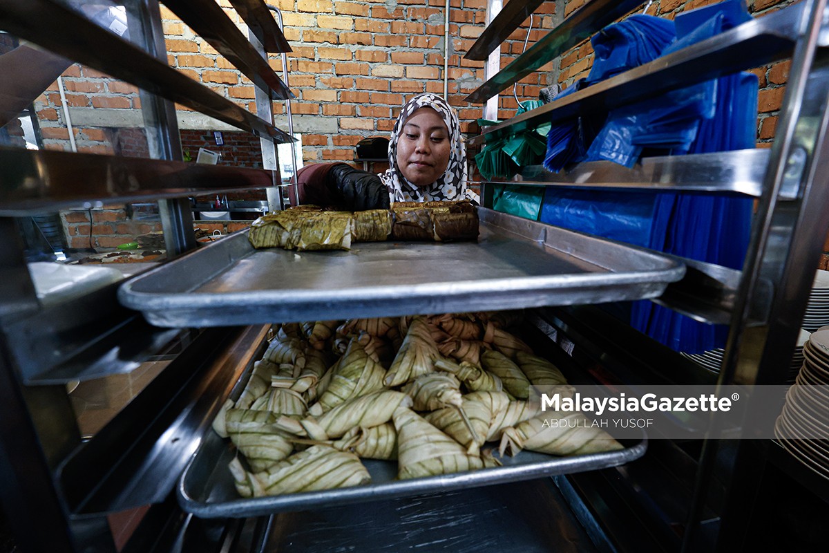 Rumah Makan Rendang Tok Yoep juadah hidangan makanan tradisional daging Nora Aishah tradisi 