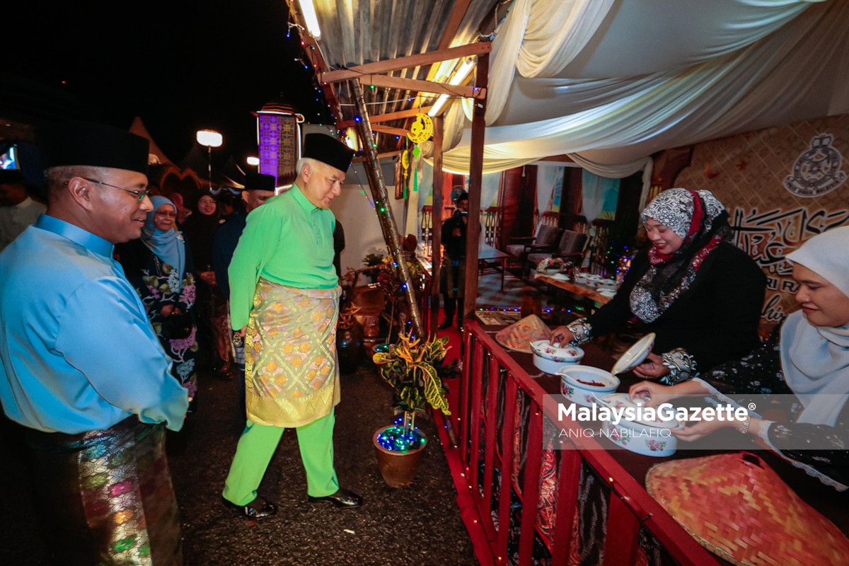 Sultan Nazrin Hari Raya Polis Perak Majlis Hari Raya PDRM Perak Tuanku Zara Salim Raja Muda Perak IPK Perak Polis Kontinjen Perak Sambutan Aidilfitri PDRM Sumbangan anak yatim polis Gerai makanan Hari Raya PDRM PSP Unit 5 Sungai Senam