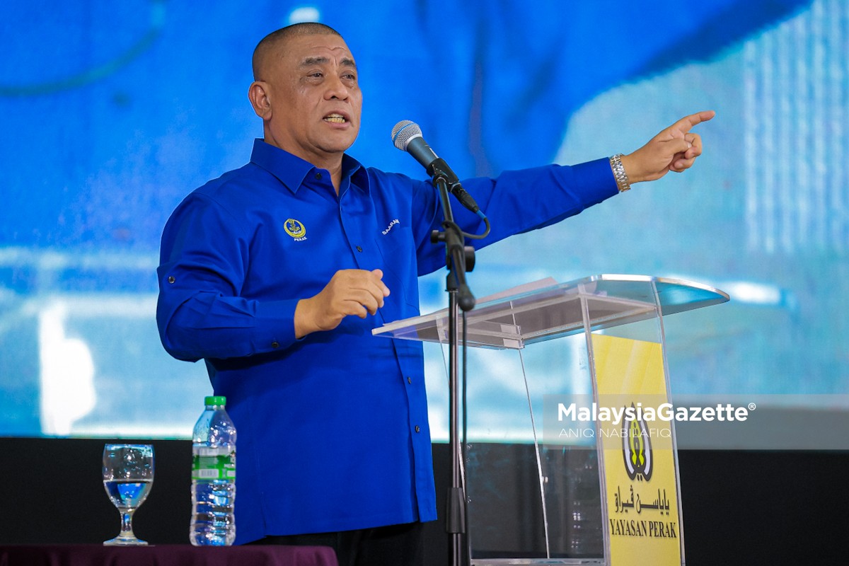 Dakwaan langgar etika kempen PRK Ayer Kuning Saarani Mohamad PRK Ayer Kuning Bersih aduan SPR Etika kempen pilihan raya SPR siasat pelanggaran kempen Zahid Hamidi pengumuman PRK Dr Mohamad Yusri Bakir BN Program rasmi kerajaan PRK Bersih dakwa penyalahgunaan sumber Anak muda Tapah PRK Kempen PRK dan integriti