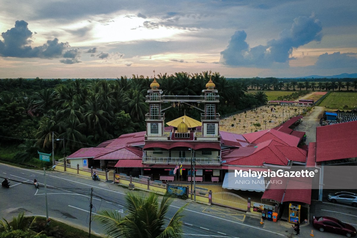 penebusan tanah wakaf Masjid Jamek Ar-Ridzuan • tanah wakaf masjid • kutipan derma masjid • isu tanah wakaf Perak • masjid Alor Pongsu • JAIPk Perak • sumbangan rakyat Perak • kutipan Jumaat • usaha kerajaan negeri Perak • Menteri Besar Perak Saarani Mohamad