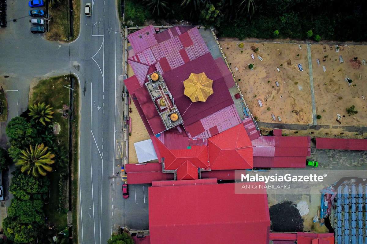 penebusan tanah wakaf Masjid Jamek Ar-Ridzuan • tanah wakaf masjid • kutipan derma masjid • isu tanah wakaf Perak • masjid Alor Pongsu • JAIPk Perak • sumbangan rakyat Perak • kutipan Jumaat • usaha kerajaan negeri Perak • Menteri Besar Perak Saarani Mohamad