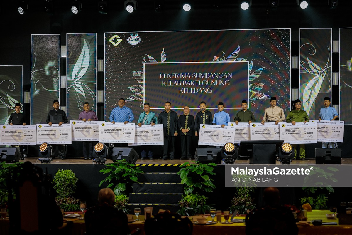 Sultan Nazrin Majlis Amal KBGK Majlis Makan Malam Amal Nusantara Kelab Bakti Gunung Keledang KBGK kutip dana kebajikan sumbangan KBGK rumah anak yatim MoU KBGK dan USAS Pelan Perak Sejahtera 2030