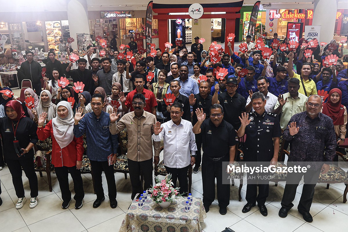 Job scam graduan IPT penipuan kerja luar negara, sindiket job scam, buruh paksa Malaysia, pendaftaran MyFutureJobs, Kamal Pardi JTKSM, graduan IPT ditipu, pekerjaan palsu media sosial