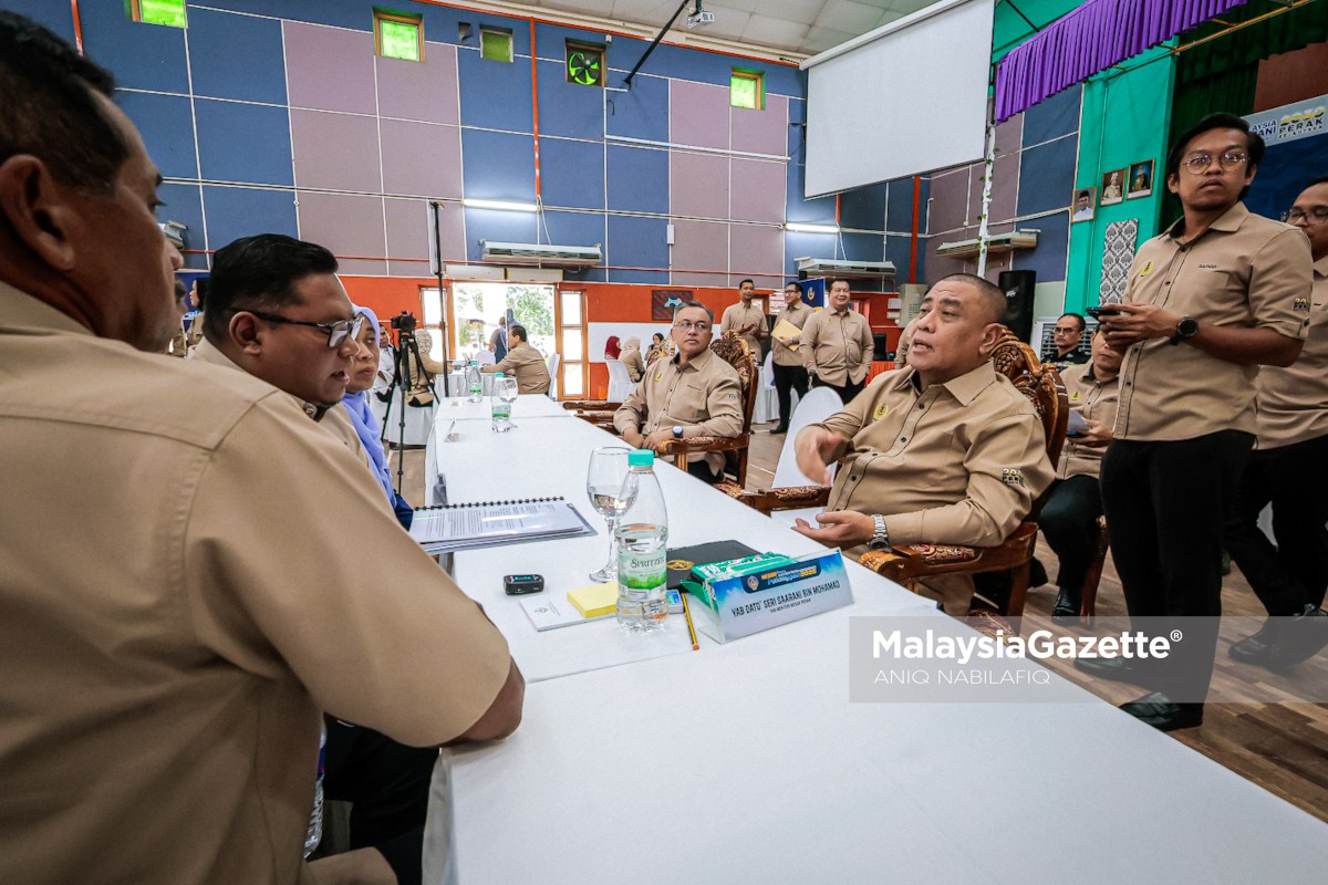 Program MESRA Hari Bertemu Pelanggan Perak Kerajaan Negeri Perak, HBP 2025, program turun padang, aduan rakyat Perak, Jualan Rahmah Perak, MRSM Lenggong