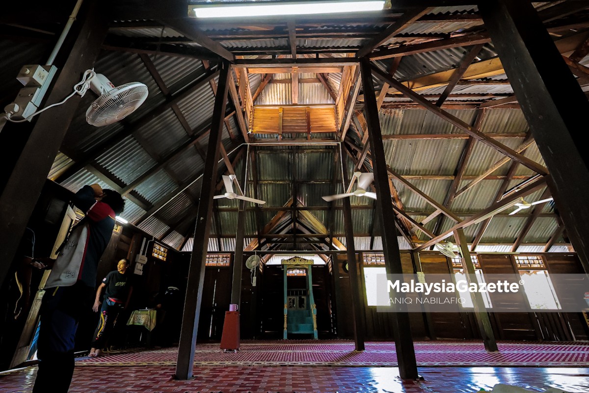 Masjid Raja Kampung Chepor masjid kedua tertua Perak, masjid bersejarah di Lenggong, sejarah Islam di Perak, masjid warisan Melayu, seni bina masjid tradisional, masjid tertua di Malaysia