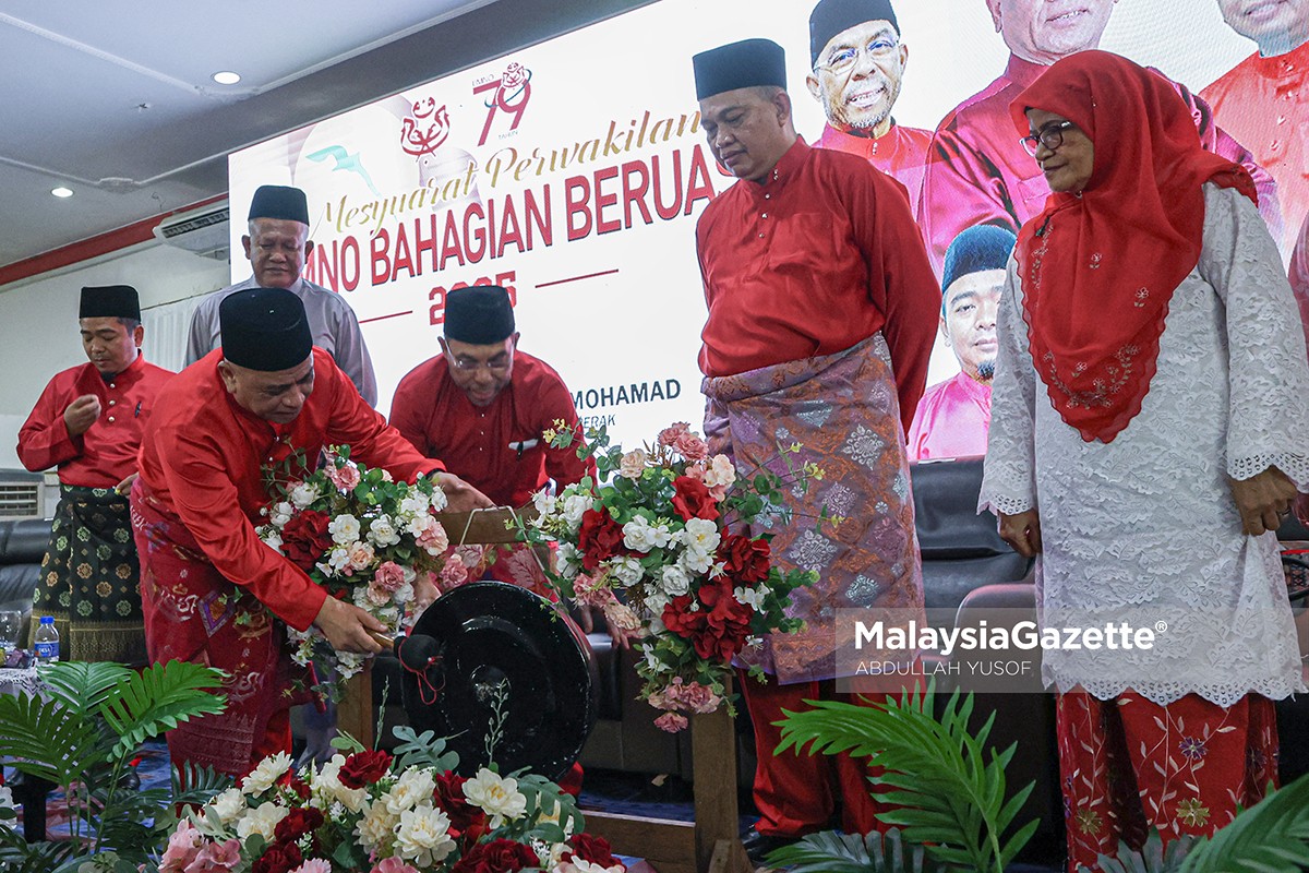 Orang Perak tidak perlu sertai Himpunan Turun Anwar ✅ Related keyphrase: Saarani Mohamad nasihat rakyat Perak, Himpunan Turun Anwar 26 Julai, himpunan pembangkang Kuala Lumpur, PN ajak rakyat turun, politik Perak 2025, nasihat Menteri Besar Perak