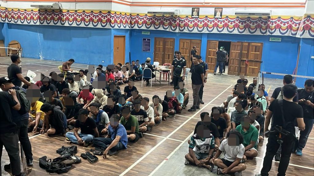 81 warga Indonesia dicekup curi sawit di Hilir Perak