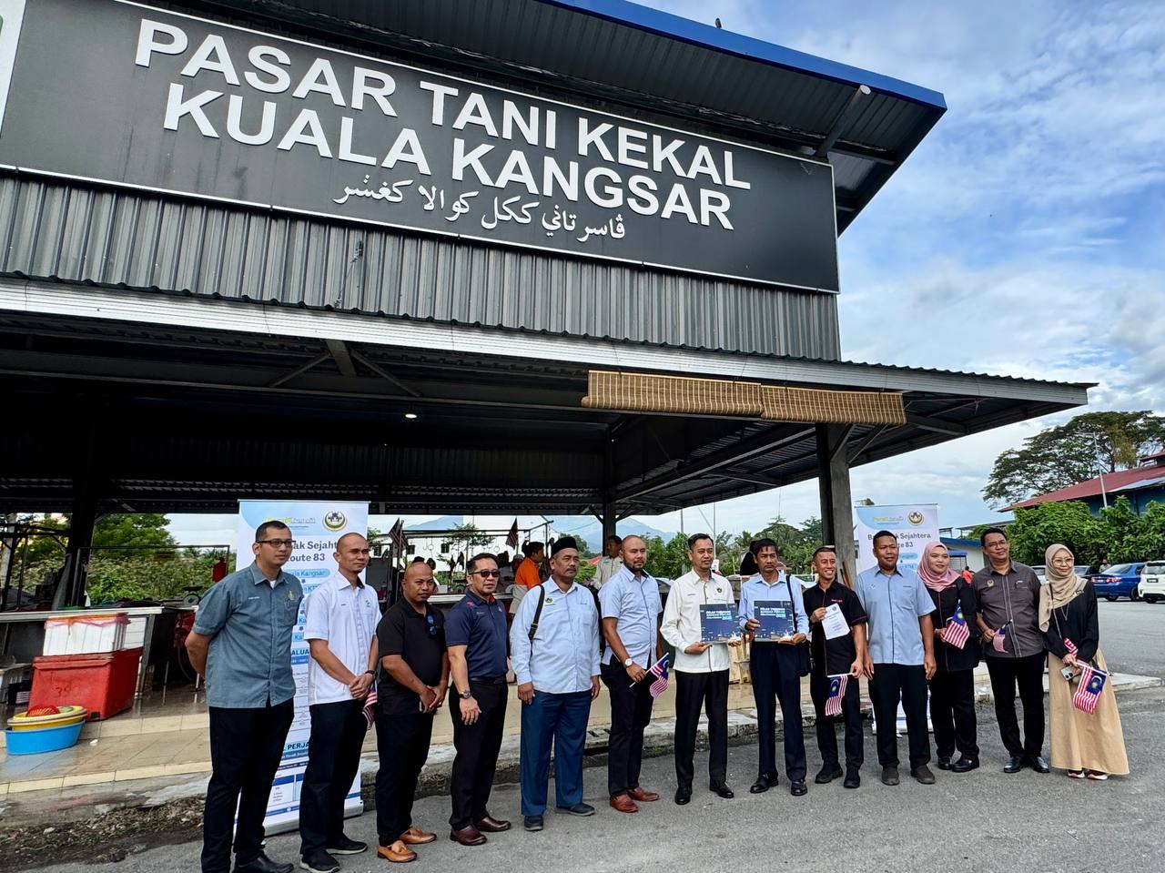 Bas Perak Sejahtera Kuala Kangsar laluan bas awam Kuala Kangsar, Bas Perak Sejahtera Kati, MPKK, tambang bas RM1, pengangkutan awam Perak, Pasar Tani Kekal Kuala Kangsar, Perak Transit