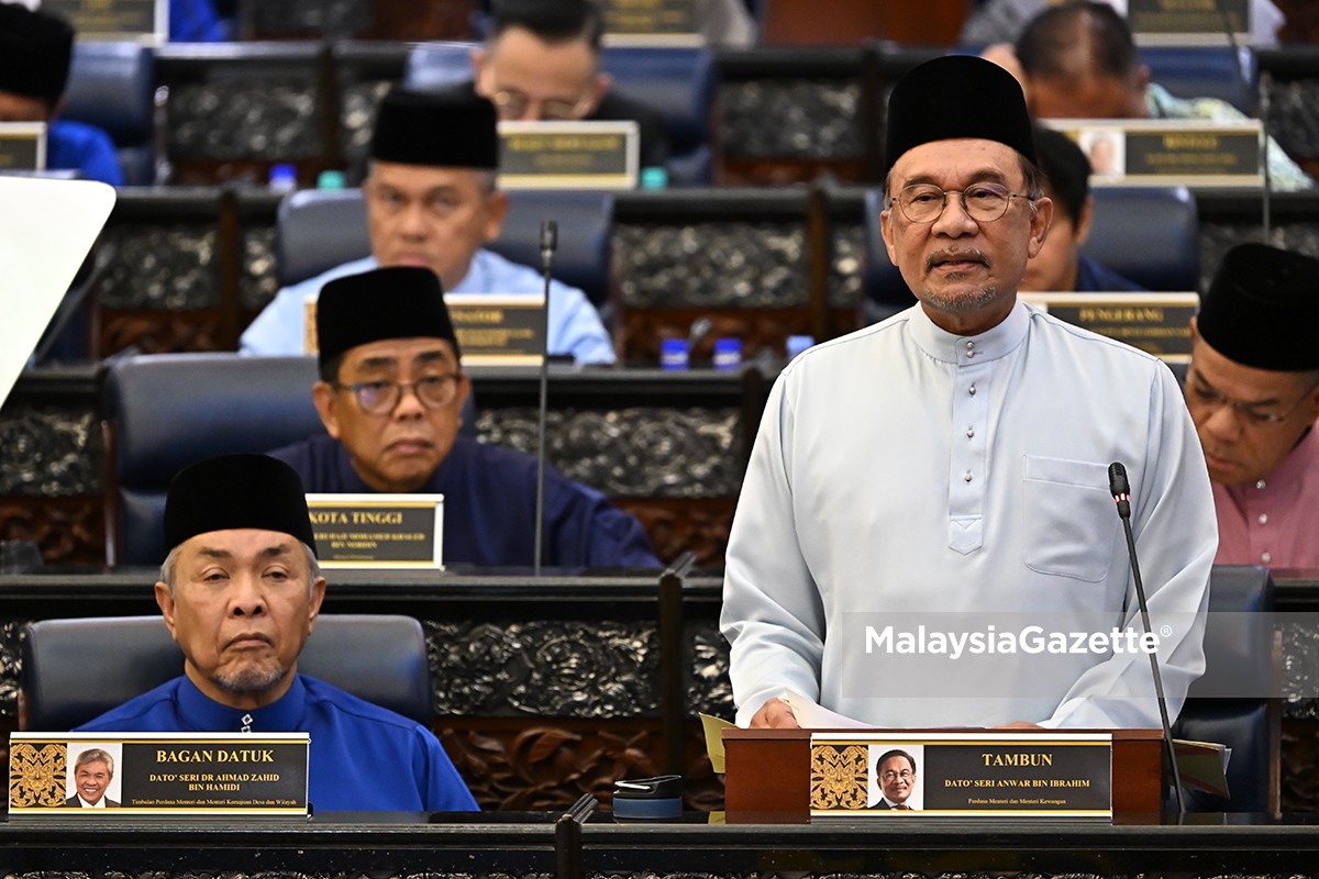 Belanjawan 2026 Perak Projek Taman Industri Halal Perak, Sekolah Terapung Orang Asli, RMK13, Anwar Ibrahim, Projek Strategik Negeri Perak, Ekosistem Halal, Pembangunan Hulu Perak, Pembangunan Manjung