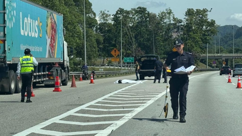 Inspektor polis maut nahas dua motosikal