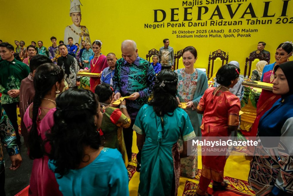Sultan Perak berkenan berangkat ke majlis sambutan Deepavali Perak
