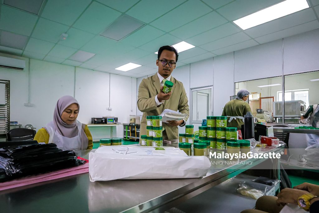 Kisah 'Abang Pistachio', dari kerjaya perubatan ke dunia makanan