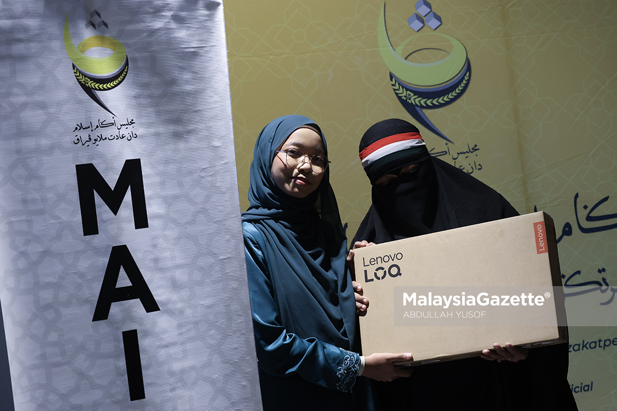 Anak yatim piatu jadi pakar jantung Muhamad Assuwad Mohamad Yusof pelajar asnaf Perak MAIPk bantuan pendidikan Skim Biasiswa Pelajaran Baitulmal kisah inspirasi SPM cita-cita pakar jantung pelajar USIM Syariah MAIPk Dermasiswa Profesional