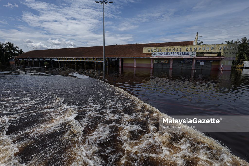 Kampung Selabak antara yang terjejas teruk akibat banjir termenung