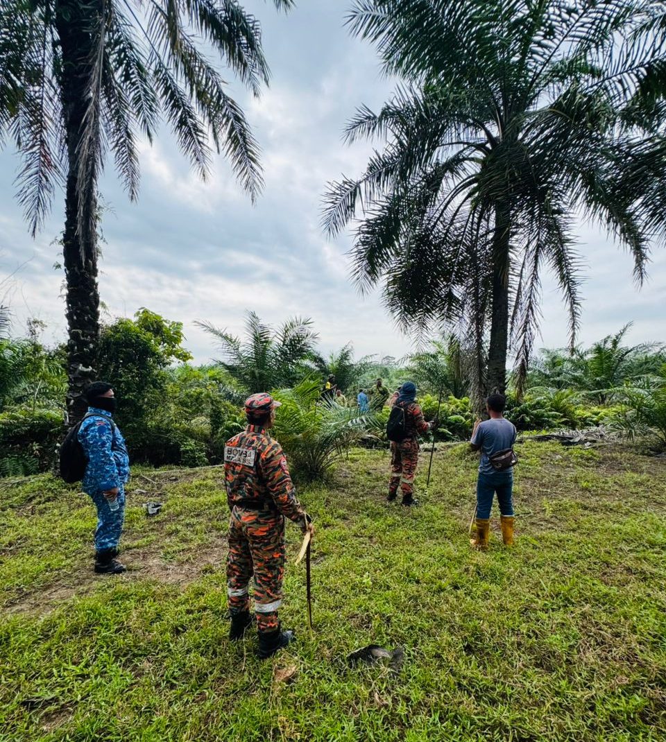 warga emas hilang Bagan Datuk wanita warga emas meninggal dunia, Hutan Melintang, Kampung Teluk Kerdu, JBPM Perak, operasi mencari dan menyelamat, mangsa hilang Perak, SAR K9, bomba Perak,