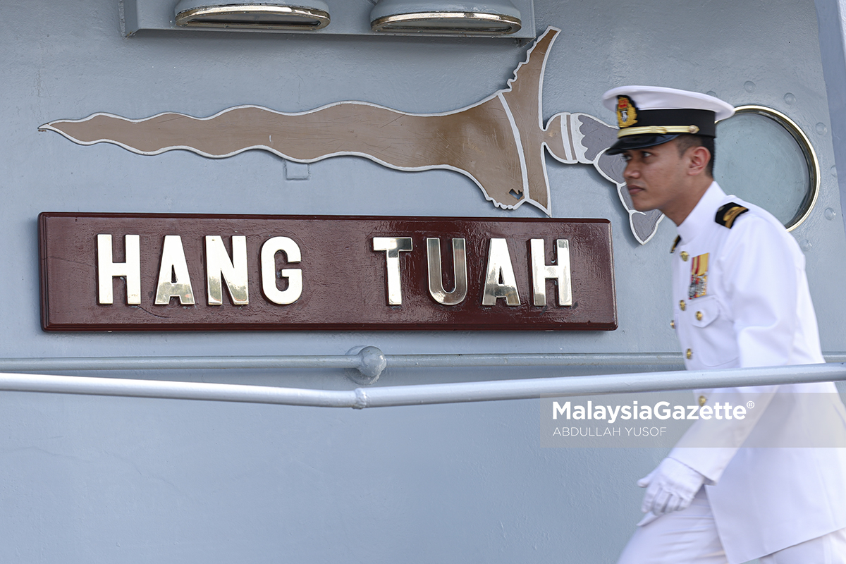 Pelucutan tauliah KD Hang Tuah KD Hang Tuah TLDM Kapal Diraja Hang Tuah KD Hang Tuah dilucut tauliah TLDM Lumut Sejarah KD Hang Tuah Program Transformasi 15 ke 5 TLDM