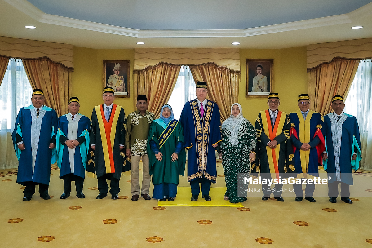 Penerima Anugerah Tuanku Canselor USAS Anugerah Tuanku Canselor USAS Konvokesyen ke-18 Roselind Nadiera Talib Graduan Syariah USAS Cita-cita peguam syarie Sultan Nazrin Muizzuddin Shah Konvokesyen Universiti Sultan Azlan Shah Peguam syarie muda Inspirasi graduan USAS