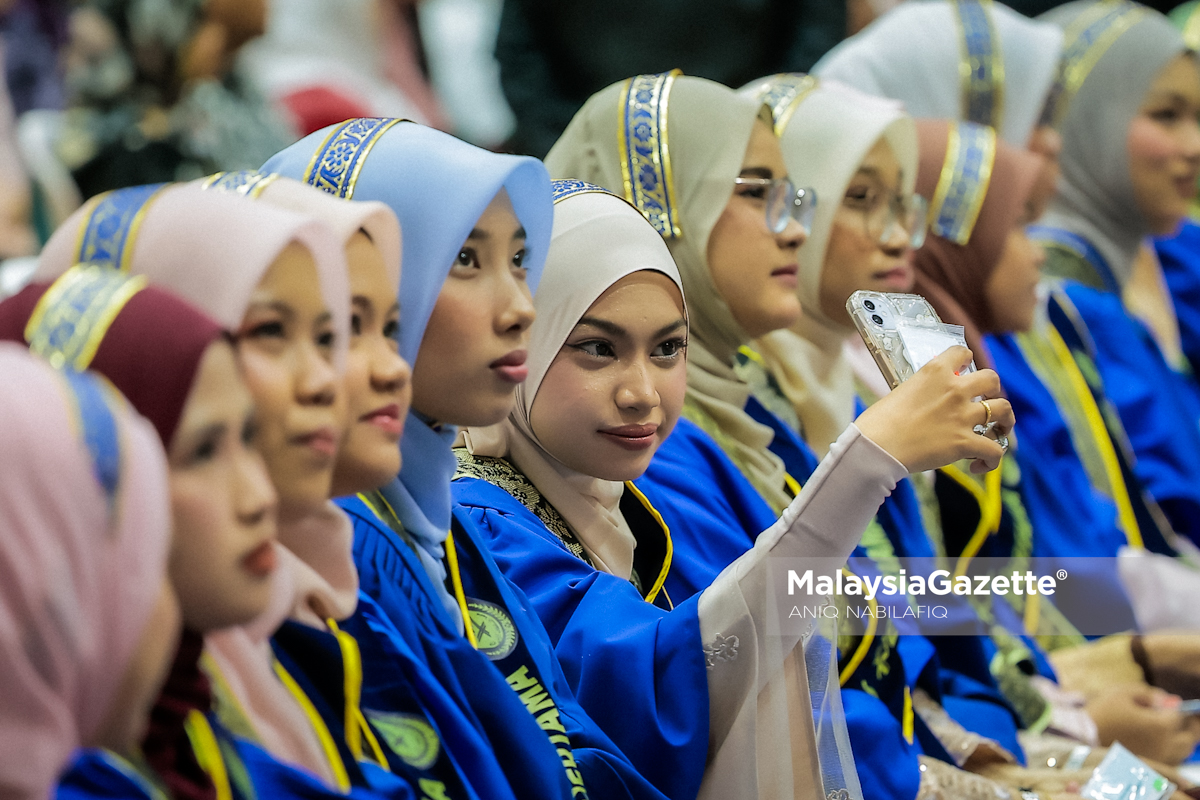 Konvokesyen USAS ke-18 Sultan Nazrin USAS USAS 2025 Ijazah USAS anugerah kecemerlangan USAS graduan USAS konvokesyen universiti Perak Sultan Perak berangkat konvokesyen Wan Sabri USAS