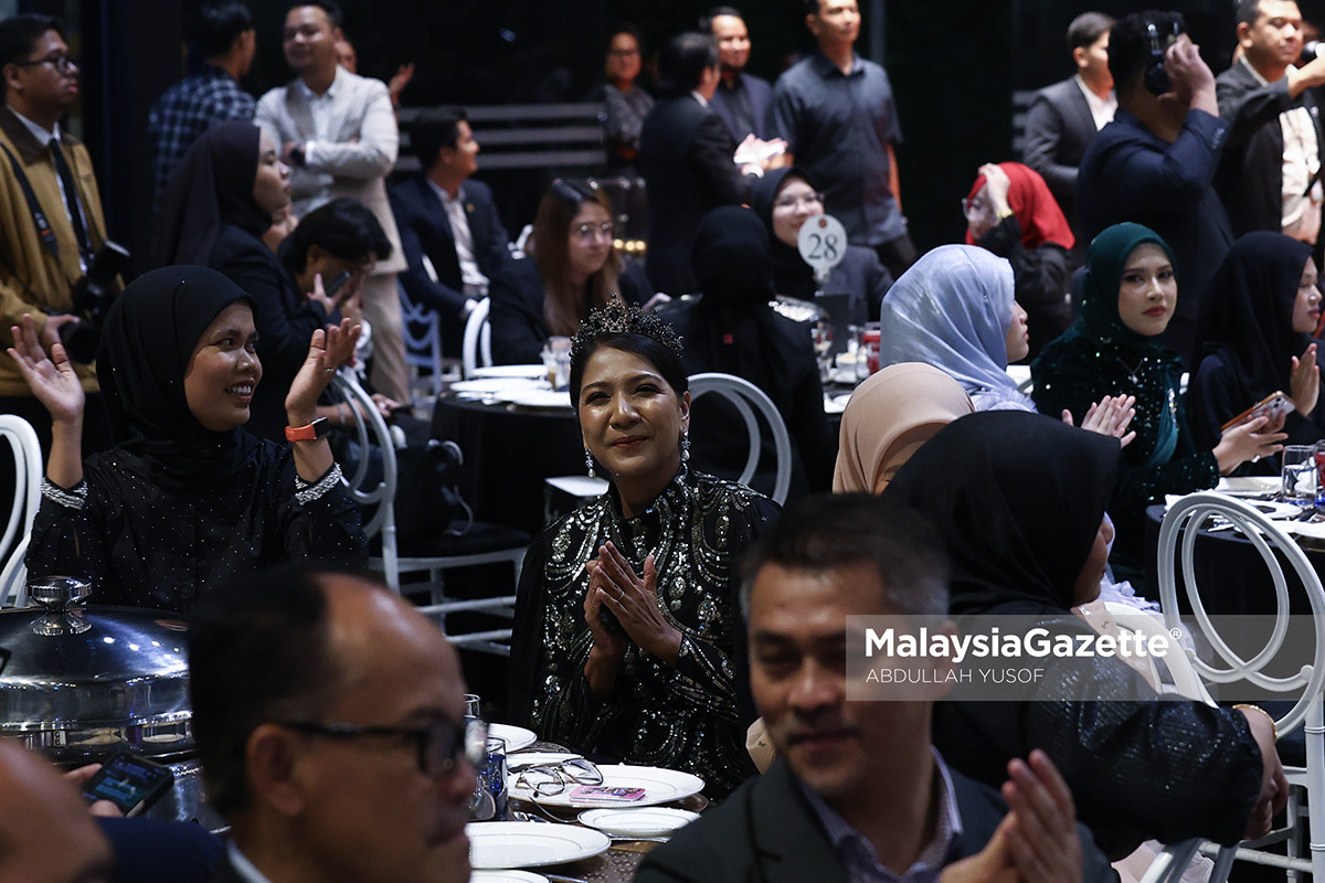pengamal media Perak terima insentif RM500 insentif kerajaan negeri Perak kepada media, Saarani Mohamad pengamal media, Malam Media Perak Sejahtera, penghargaan kerajaan negeri kepada media, Perak Sejahtera 2030 media