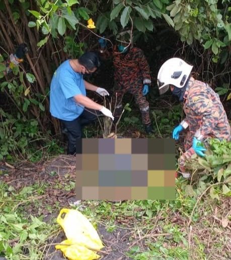Warga emas hilang ditemukan maut Kemalangan maut Kampar Warga emas terbabas motosikal Mangsa hilang ditemui maut JBPM Perak Kemalangan Malim Nawar Penemuan mangsa hilang Bomba Kampar Honda EX5 terbabas