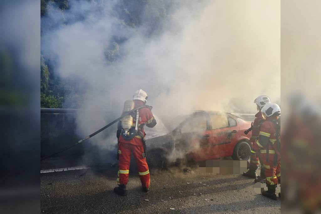suami isteri warga emas cedera kereta terbakar di PLUS kemalangan jalan raya di PLUS, kereta terbakar di lebuh raya, kemalangan di Ipoh, Proton Persona terbakar, JBPM Perak, warga emas cedera, kemalangan arah utara PLUS, BBP Meru Raya