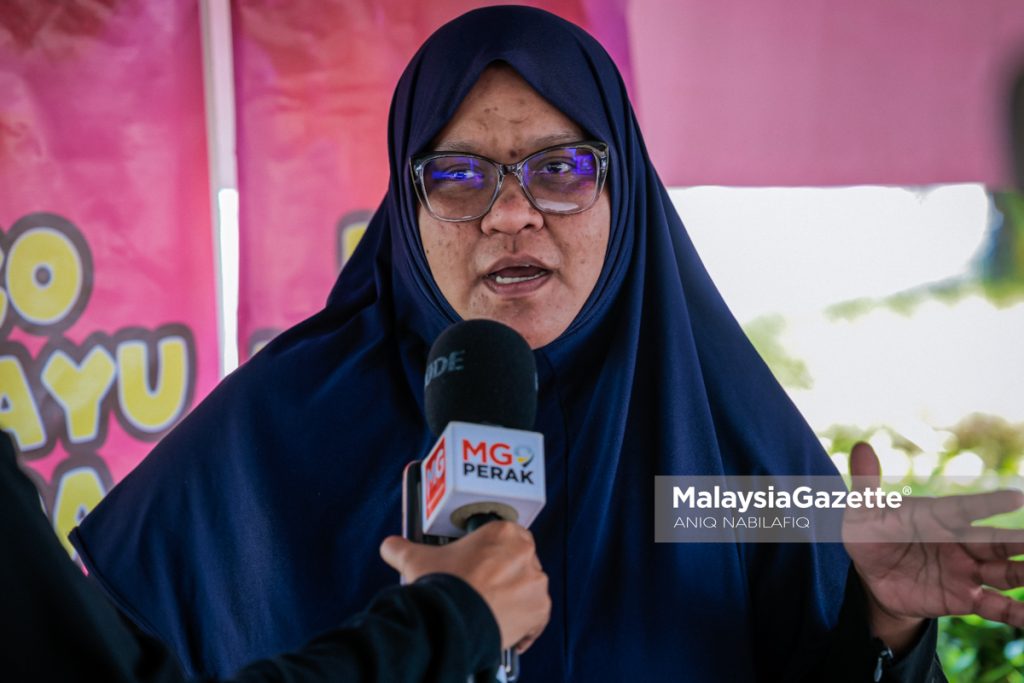 Persiapan bazar Ramadan lancar, peniaga bersedia sambut pengunjung esok