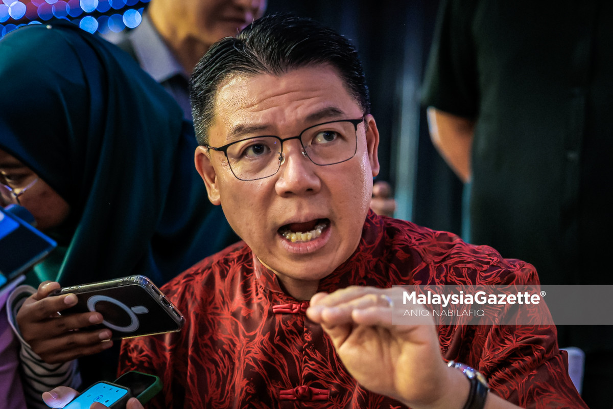 RUU pisah peranan Peguam Negara dan Pendakwa Raya reformasi institusi Malaysia pengasingan kuasa Peguam Negara Pendakwa Raya RUU Malaysia 2026 pindaan Perlembagaan Malaysia had tempoh jawatan Perdana Menteri Anwar Ibrahim Datuk Seri Azalina Othman Said Pakatan Harapan manifesto sistem Westminster Malaysia reformasi undang-undang Malaysia