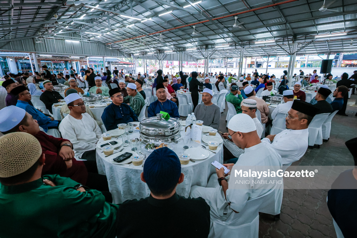 MB Perak berbuka puasa bersama penjawat awam Saarani Mohamad berbuka puasa Majlis berbuka puasa kerajaan negeri Perak Ramadan Perak 2026 penjawat awam negeri Perak Laman Seri Ridzuan Ipoh program Ramadan MB Perak solat tarawih berjemaah Perak kepimpinan negeri Perak majlis rasmi kerajaan negeri