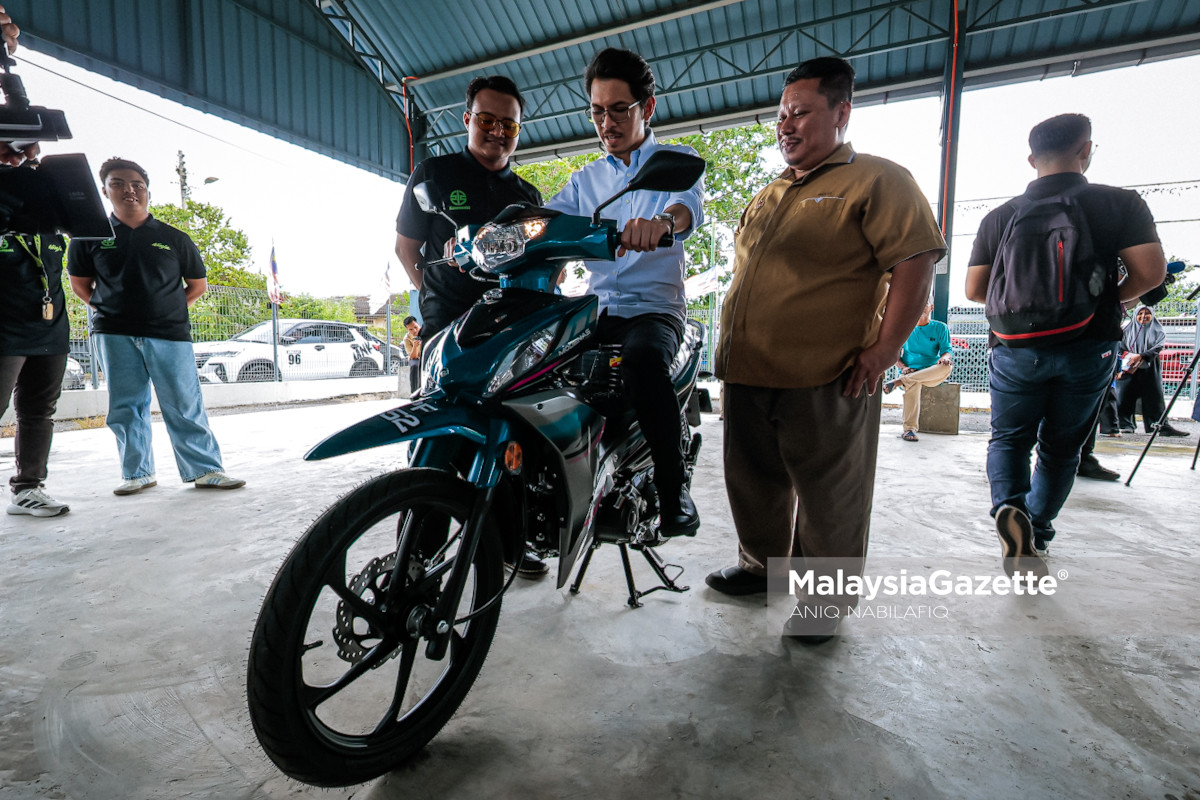 serangan kredibiliti kerajaan Muhammad Kamil institusi kerajaan Malaysia, integriti kerajaan Malaysia, kenyataan Muhammad Kamil Abdul Munim, AMK Malaysia, politik Malaysia, kerajaan fokus pembangunan, PRU-16 Malaysia, dasar negara Malaysia, sokongan rakyat, pembangunan ekonomi
