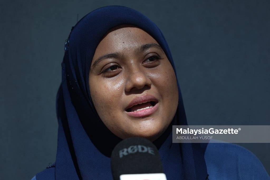 100 anak B40 DUN Ayer Kuning gembira terima baucar beli baju raya