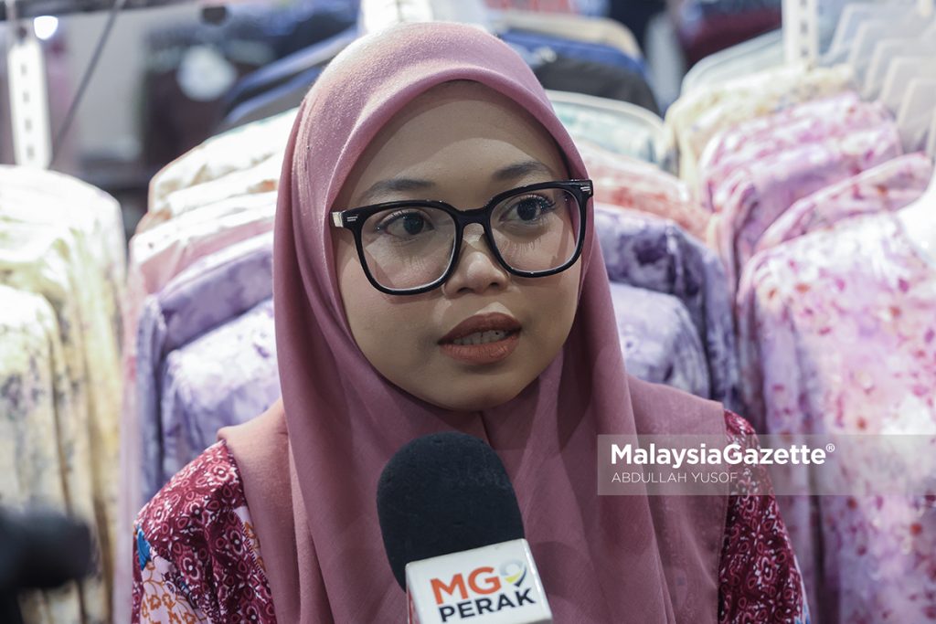 Peniaga pakaian Raya tarik nafas lega, jualan masih dapat sambutan