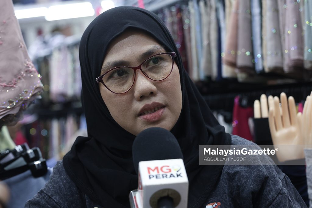 Peniaga pakaian Raya tarik nafas lega, jualan masih dapat sambutan