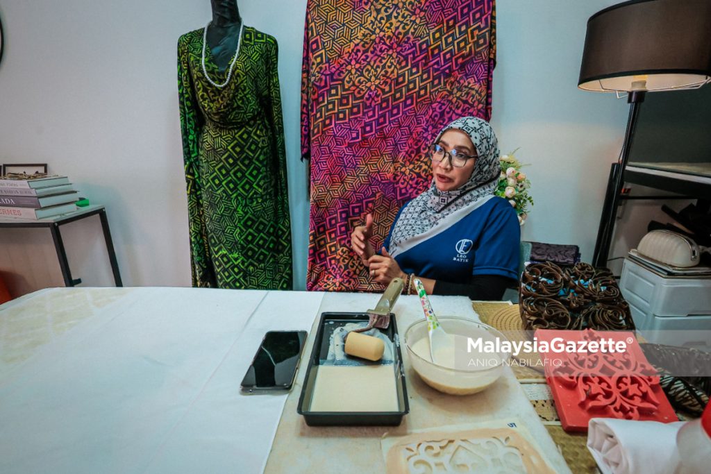 Leo Batik cipta magis guna ‘tanah liat’