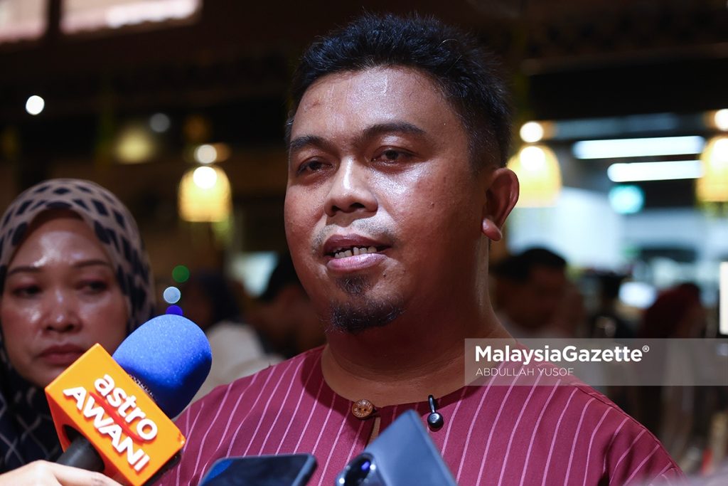 Bawa anak yatim berkonvoi lebih 100 km beli baju raya