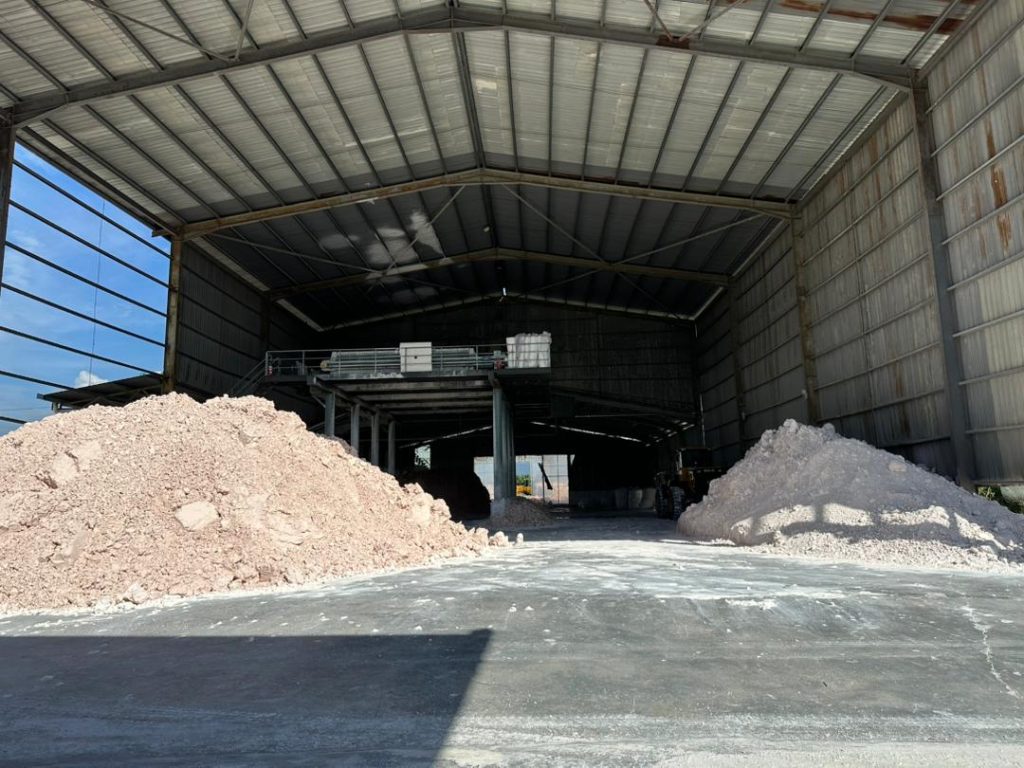 PGA serbu kilang kaolin haram, rampasan cecah RM6.26 Juta