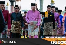 MGPerak: Sultan Nazrin Tunai Solat Aidilfitri Di Masjid Ubudiah