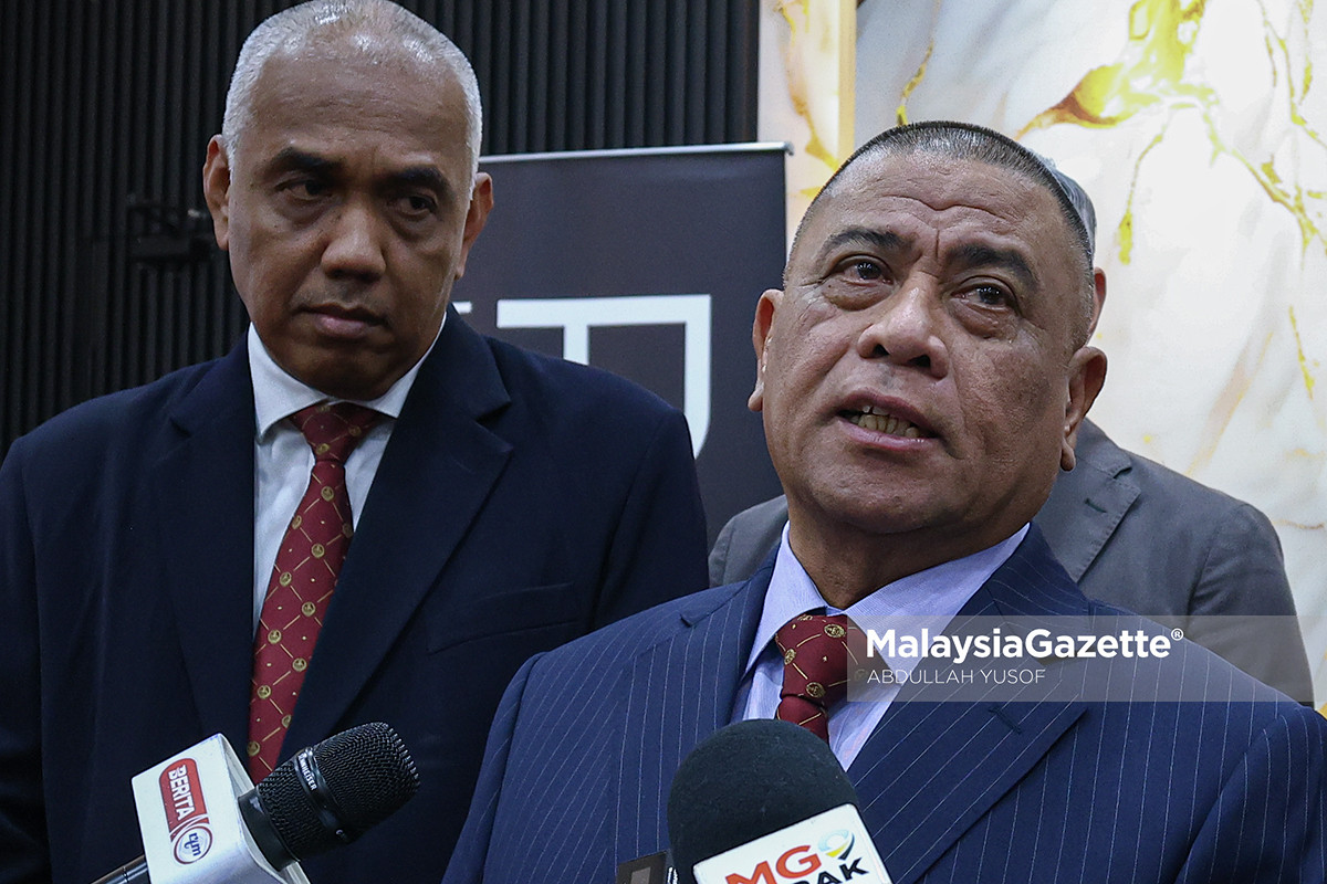Dana Kreatif Perak RM1.82 juta industri kreatif” “Dana Kreatif Perak PORT” “industri kreatif Perak 2025” “Saarani Mohamad seni Perak” “bantuan penggiat seni Perak” “PORT Perak dana seni” “inisiatif seni budaya Perak”