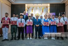 Biasiswa Menteri Besar bantu perkasa pendidikan pelajar B40 Biasiswa Menteri Besar bantu perkasa pendidikan pelajar B40