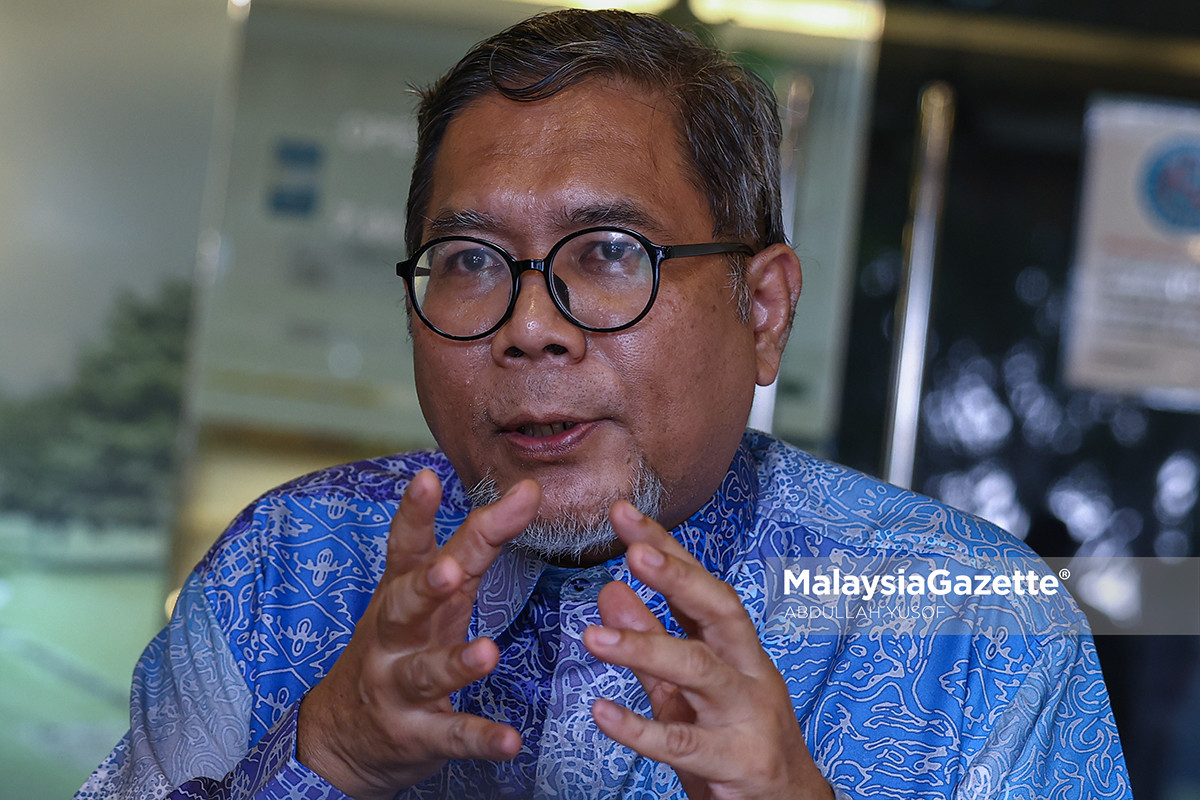 Nobat Diraja Perak simbol kedaulatan raja 🔗 Related Keyphrase (Sokongan) warisan nobat Perak seni istana Melayu nobat institusi diraja Perak sejarah nobat Melayu alat kebesaran diraja Perak penyelidikan nobat UMK