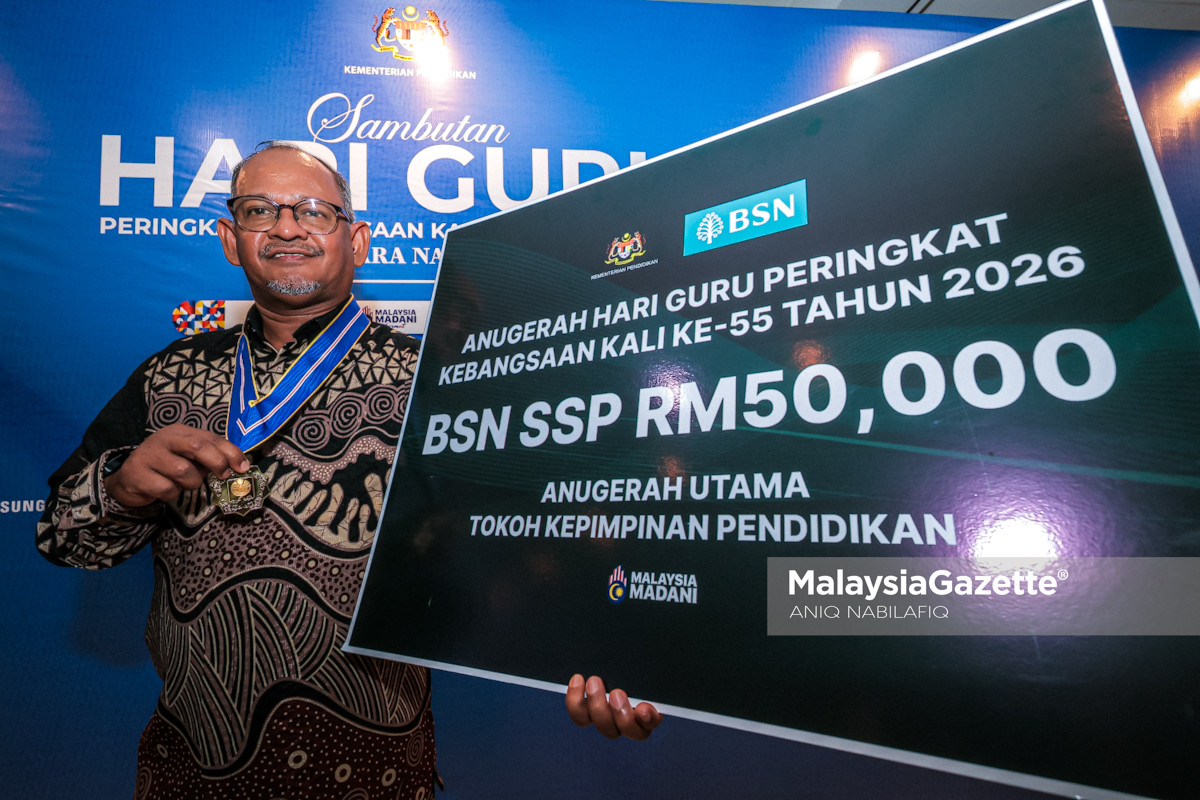 Guru Perlu Jiwa Besar dan Sabar Dalam Dunia Pendidikan, Kata Tokoh Guru Kebangsaan Alternative SEO Title: Abdul Rasid: Guru Mesti Sentuh Hati Murid, Bukan Sekadar Mengajar Silibus Focus Keyphrase: guru perlu jiwa besar dan sabar Related Keyphrases: Tokoh Guru Kebangsaan 2026, Abdul Rasid Bakar, Hari Guru Kebangsaan 2026, cabaran guru Malaysia, pendidikan Malaysia, guru SMK Tinggi Melaka, KPM pengiktirafan guru, motivasi guru, Anugerah Sekolah Terbaik Dunia