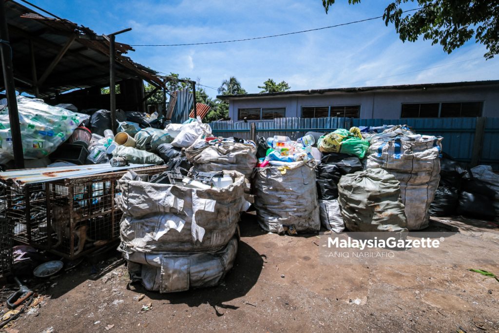 'Sampah Itu Adalah Duit’: Manjula bina rezeki keluarga melalui kitar semula