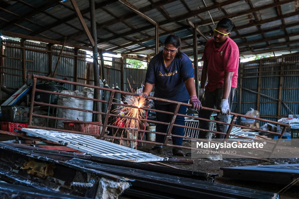 'Sampah Itu Adalah Duit’: Manjula bina rezeki keluarga melalui kitar semula